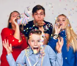 Photogrpaher party